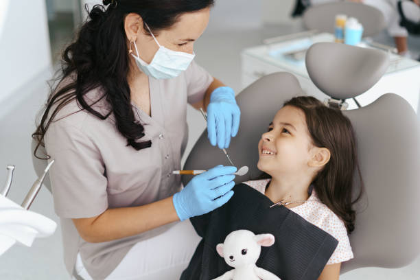 Best Orthodontic Emergency Dentist in Venetian Vlage, IL